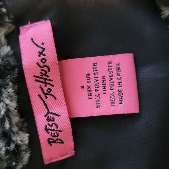 Betsey Johnson Faux Fur Vest Size S - Picture 5 of 5